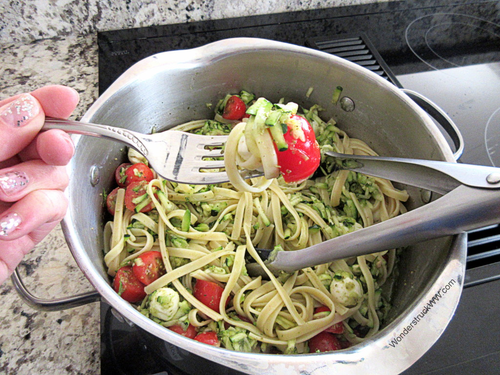 Fettuccine with Tomatoes, Zucchini, Pesto and Cheese